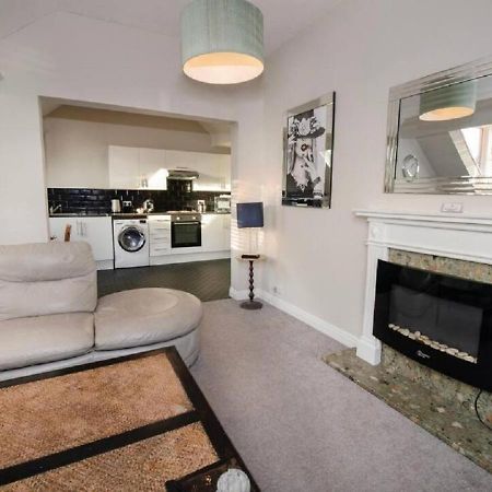 Sandmartin - Top Floor 3-Bed Apartment Sea Views & Parking Scarborough Eksteriør bilde
